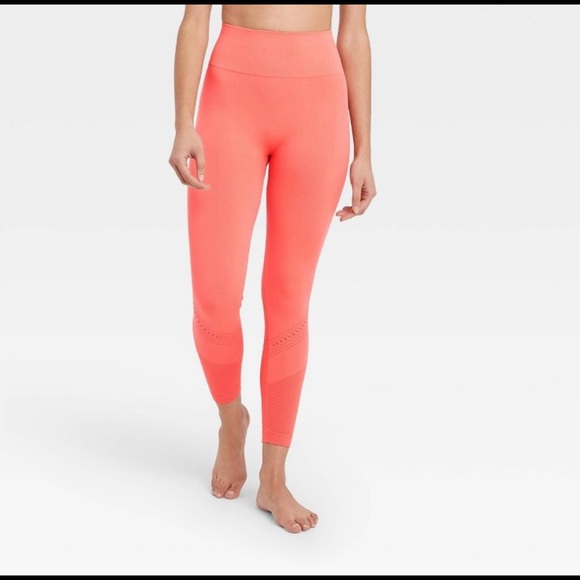 Joy Lab_ High-Rise Seamless 7/8 Leggings- L - Picture 10 of 10
